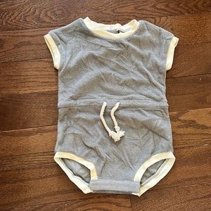 Quincy Mae ocean romper size 12-18 m